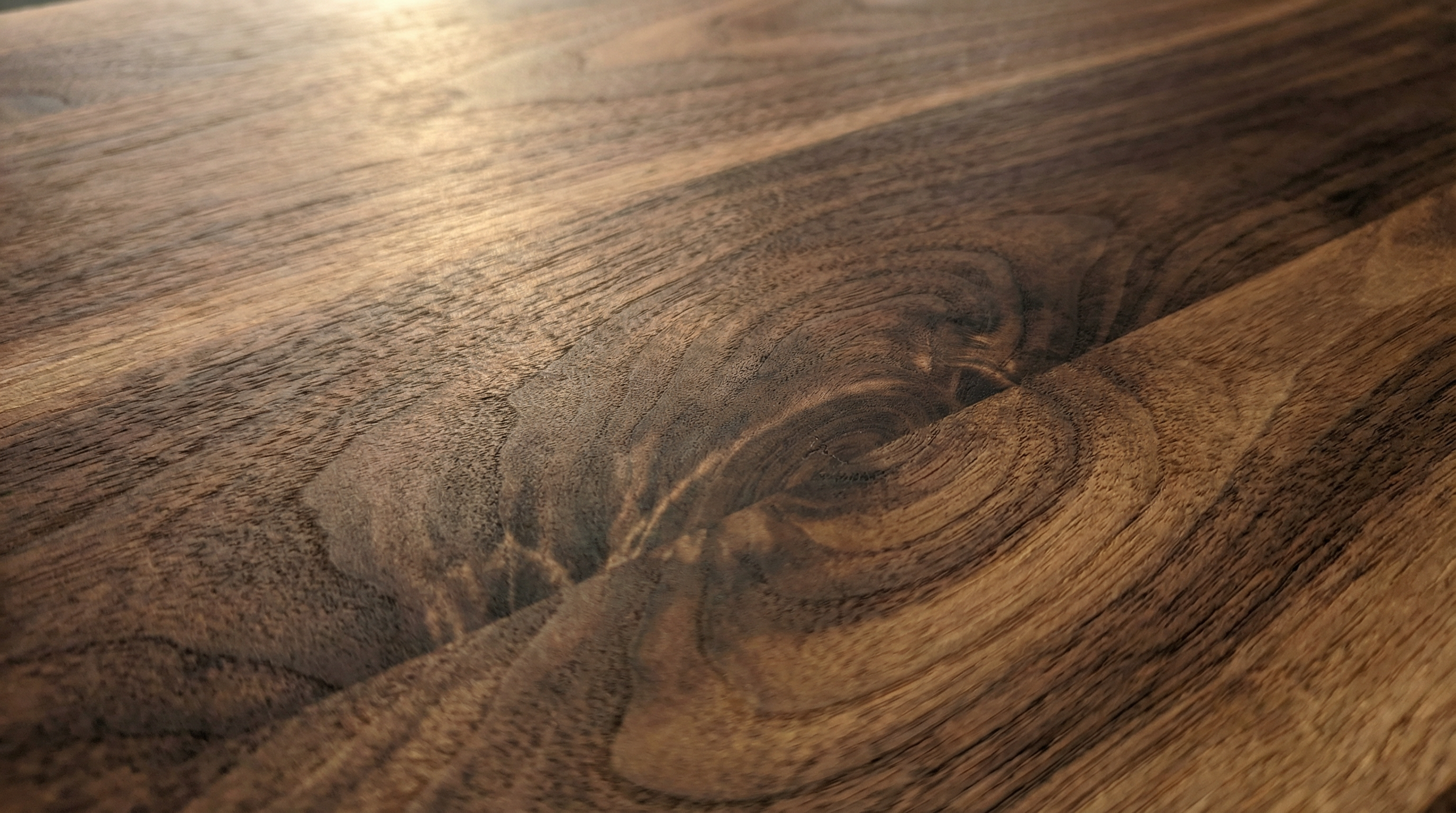 Noyer foncé — menuiserie sur-mesure Neriah Paris